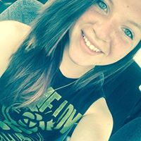 Maggie Mckee Photo 32