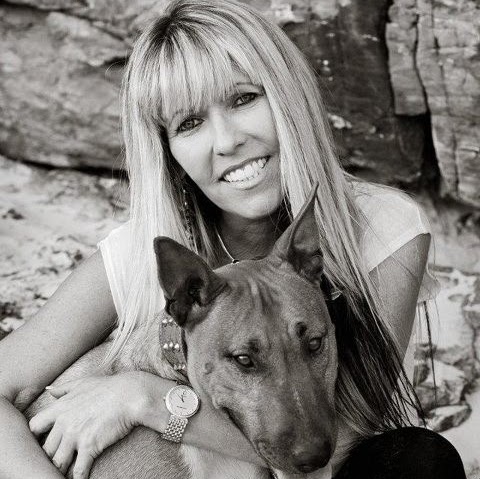 Julia Powell Photo 43