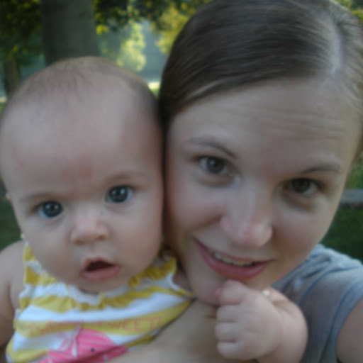 Elizabeth Yoder Photo 38