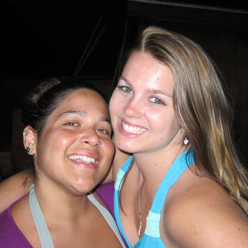 Kelly Olson Photo 35