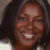 Roberta Ford Photo 26