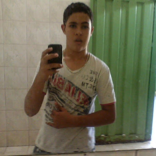 Gabriel Borges Photo 22