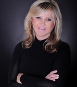 Laura Anderson Photo 1
