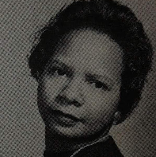 Dionne Anderson Photo 30