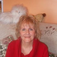 Pauline Larkin Photo 14