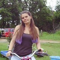 Jennifer Mayhew Photo 25