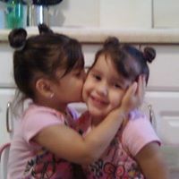 Kayla Gonzalez Photo 5