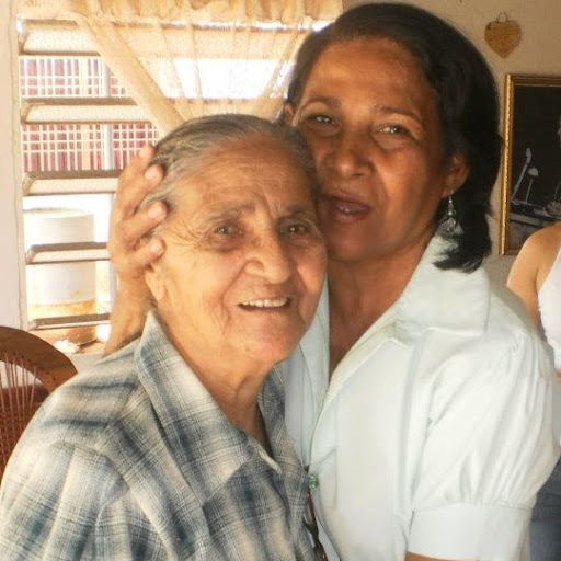 Elisa Morales Photo 34