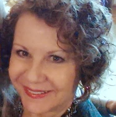 Shelly Ward Photo 37