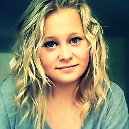 Emma Andersen Photo 3