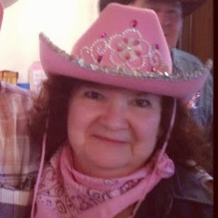 Sandra Dickens Photo 13