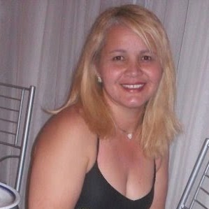 Angela Pereira Photo 25