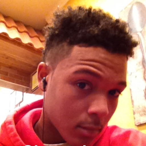 Devin Thomas Photo 11