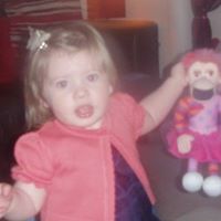 Isabel Simpson Photo 20