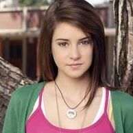Selena Tyler Photo 19