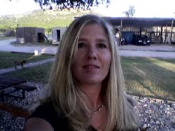 Amy Coleman Photo 42