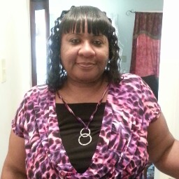 Gloria Woodman Photo 5