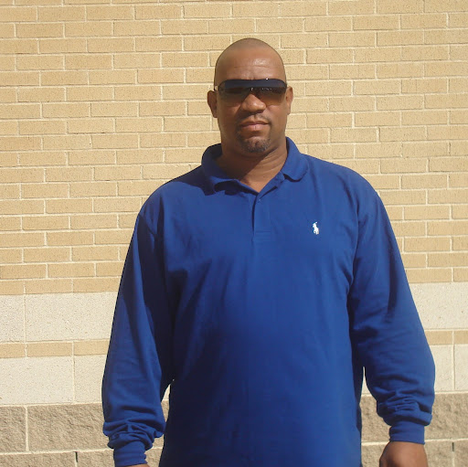 Raymond Vaughn Photo 28