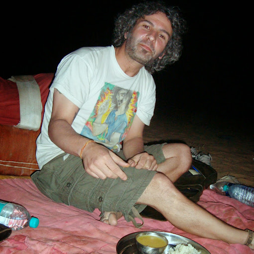 Alejandro Silva Photo 48