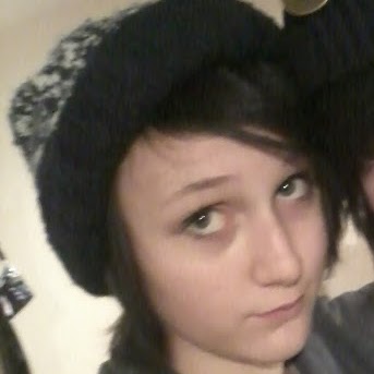 Shannon Williamson Photo 15
