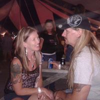 Becky Switzer Photo 7