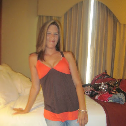 Sarah Roe Photo 24