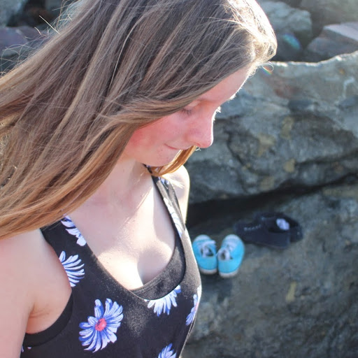 Natalie Steele Photo 12