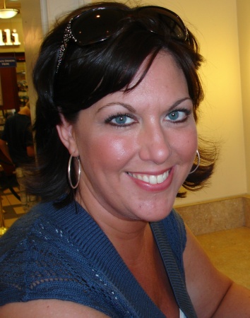 Amanda Pace Photo 25