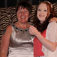Sarah Hagar Photo 7