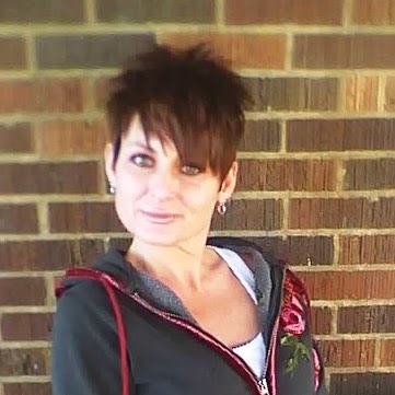 Sarah Crenshaw Photo 18