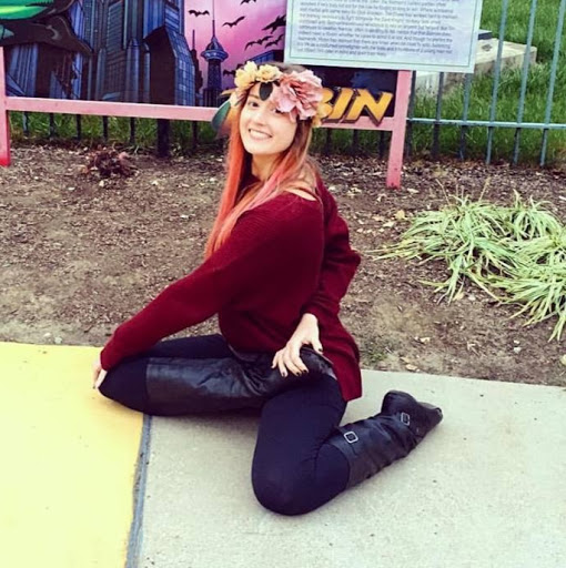 Kristina Harris Photo 14