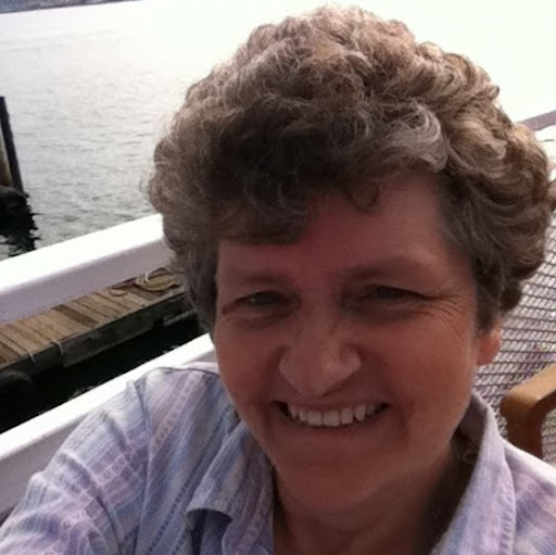 Julie Gagnon Photo 11