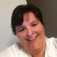 Laura Bradford Photo 37
