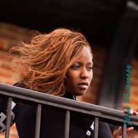 Tia Simmons Photo 11