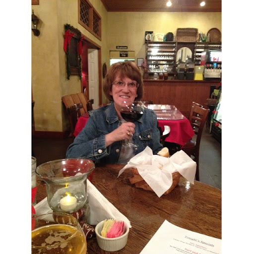 Laurie Benson Photo 12