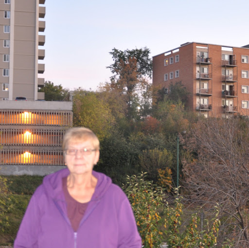 Darlene Thomas Photo 14