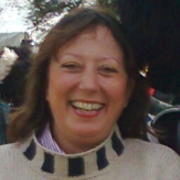 Michele Healy Photo 31