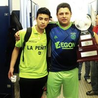 Victor Leon Photo 31