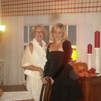 Jill Hodge Photo 37