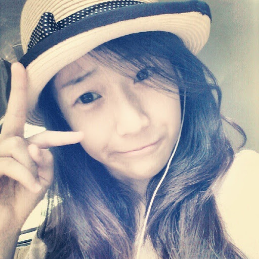 Felicia Peng Photo 4