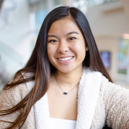 Emily Hoang Photo 5