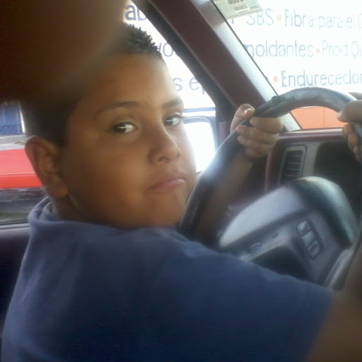 Martin Salinas Photo 7
