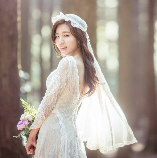 Yue Chen Photo 10