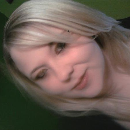 Andrea Bloomer Photo 2