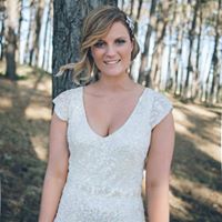 Jessica Hutchins Photo 17