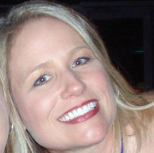 Julie Wolfe Photo 18