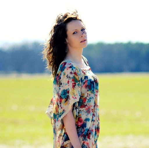 Ashley Hartman Photo 31