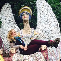 Lora Chapman Photo 23