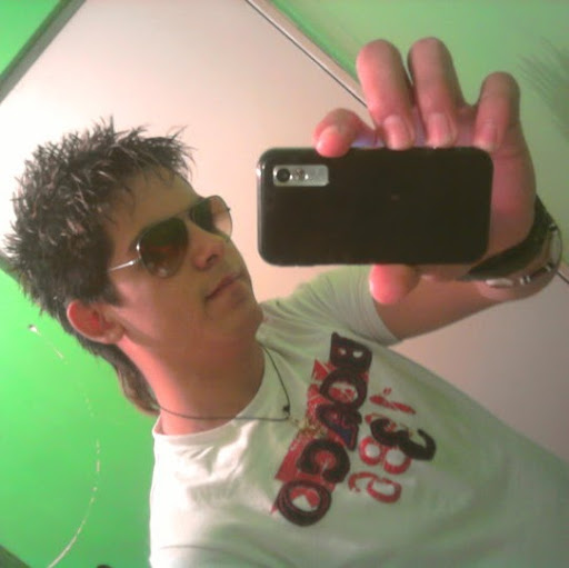 Erick Cardona Photo 27