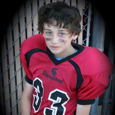 Conner Reynolds Photo 4